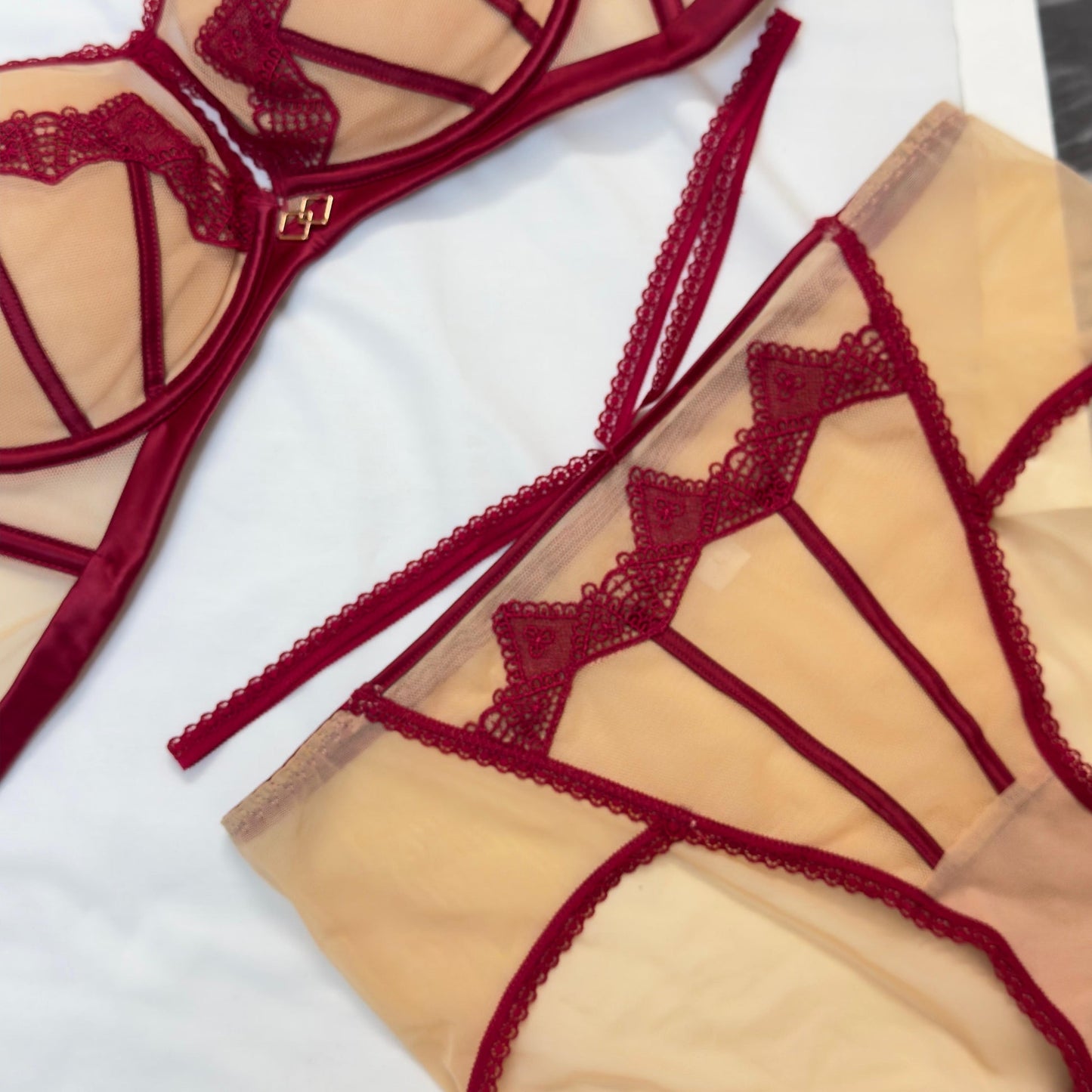 Zig Zag Lacy Stylish Double Padded Bra Set