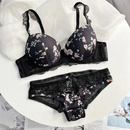 Floral Lace Bra & Panty Set – Padded Push-Up Design with Elegant Embroidery