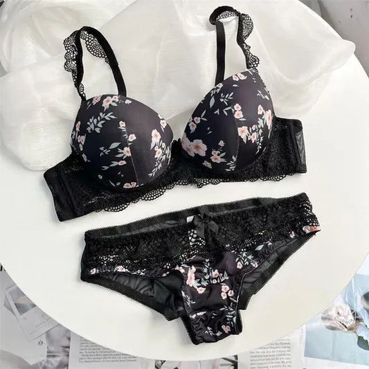 Floral Lace Bra & Panty Set – Padded Push-Up Design with Elegant Embroidery