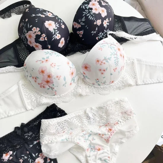 Floral Lace Bra & Panty Set – Padded Push-Up Design with Elegant Embroidery