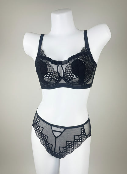 Light Pad Lace Bra & Panty Set